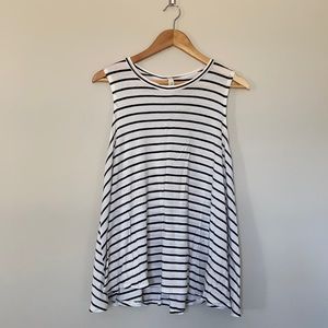Sleeveless top